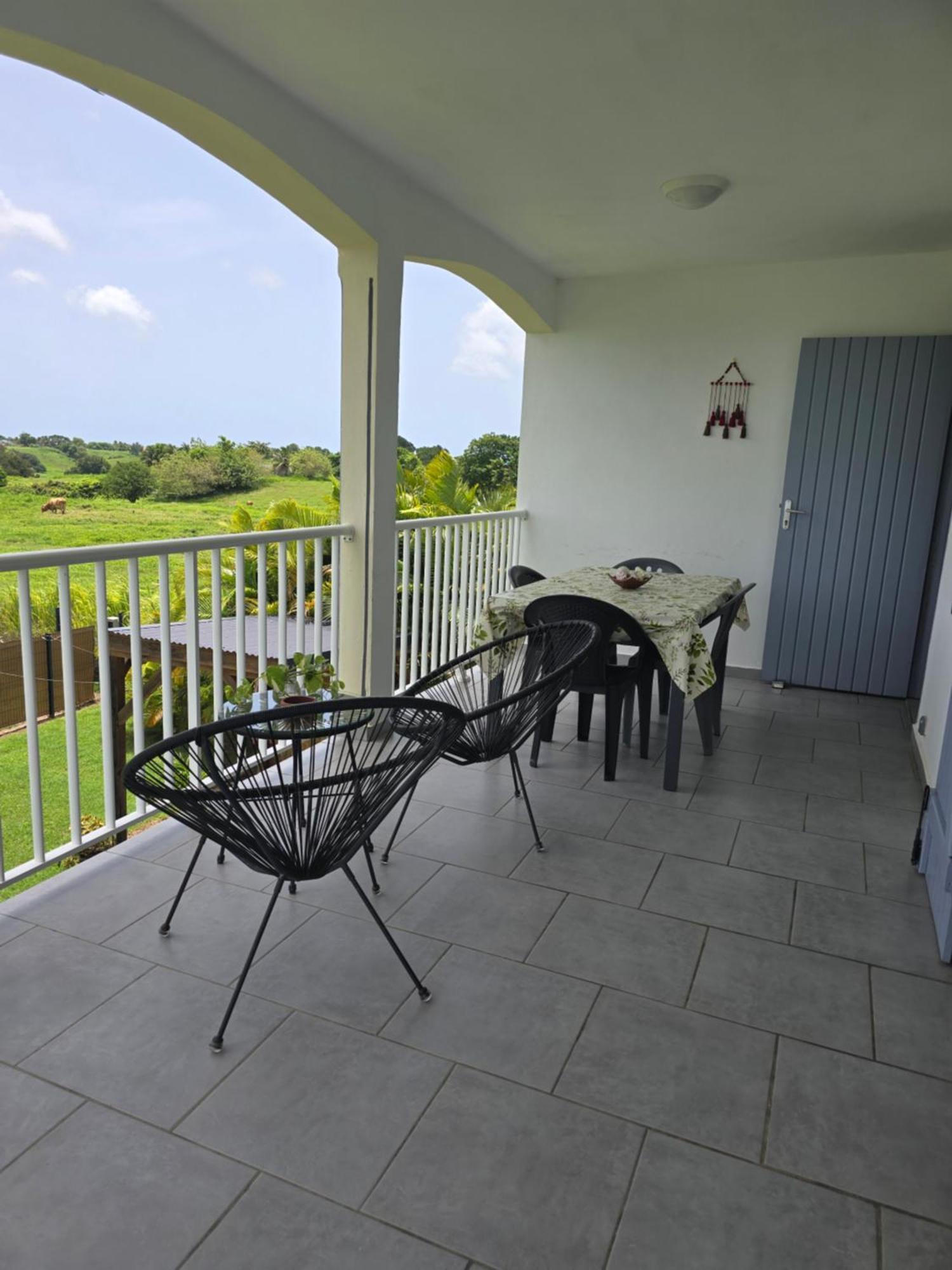 Maison Laurencia - Appartement De L'Etage Sainte-Anne  Eksteriør bilde